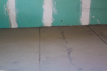 wylewka w garażu na styropianie