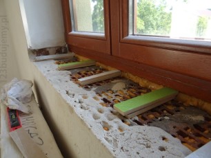 przyklejanie parapetów, klej do parapetów