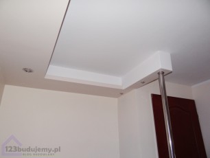 nowoczesny sufit podwieszany