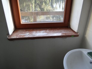 Parapety wewnętrzne z aglomarmuru