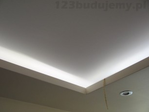 poświata na suficie, oświetlenie led