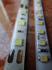 porównanie taśm led, smd duże i małe moc światła, jakość światła led