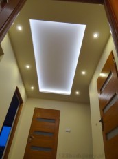 nowoczesny sufit, podświetlenie led, oświetlenie sufitu