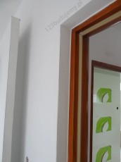 akrylem obrabiam futryny drzwi dookoła