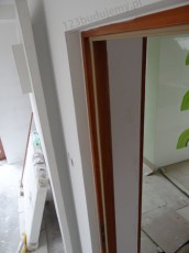 połączenie ściana futryna wykonane jest akrylem