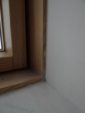 połączenie okna dachowego z płyta należy objechać akrylem