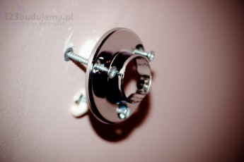 uchwyt drążka zabudowa szafy, drążek na wieszaki