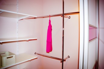 jak tanio zabudować garderobę