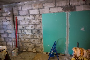 klejenie płyt kg garaż pustaki pianobeton wilgoć