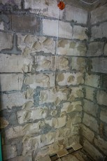 klejenie płyt na pianobetonie