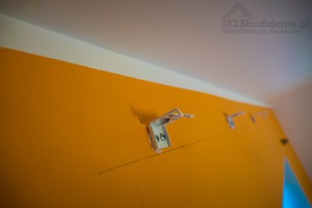 jak zamontować roletę przymską