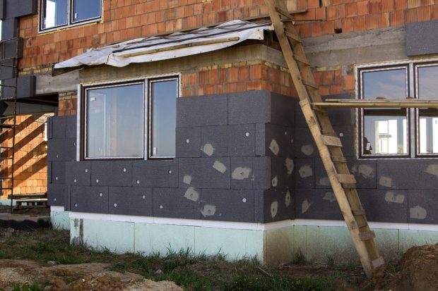 Ocieplanie ścian ceglastego domu