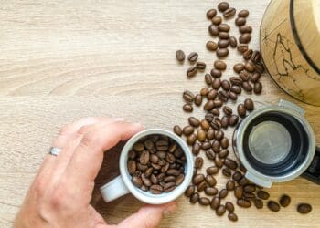 Kawowe podróże: przewodnik po stylach kawy