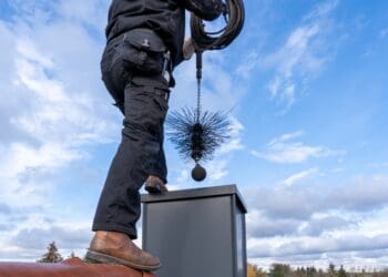 Profesjonalne usługi kominiarskie – na czym one polegają?